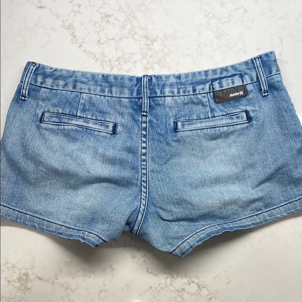 Hurley Low Rise Denim Short Shorts Y2K Surf Skater Beachy Size 8 29 Blue Jean - Picture 6 of 13